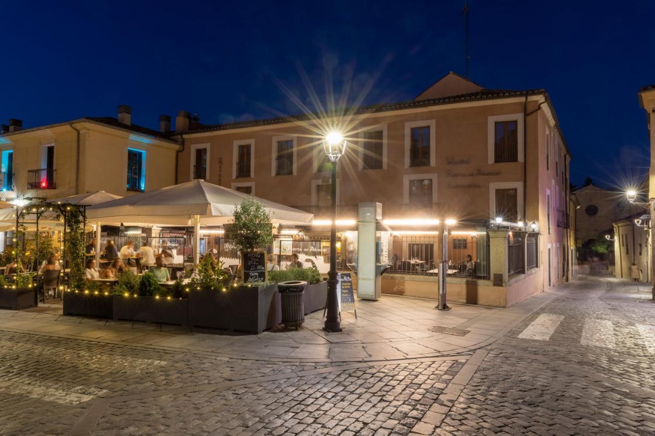 Hostal Restaurante Puerta Del Alcazar Ávila Exterior foto
