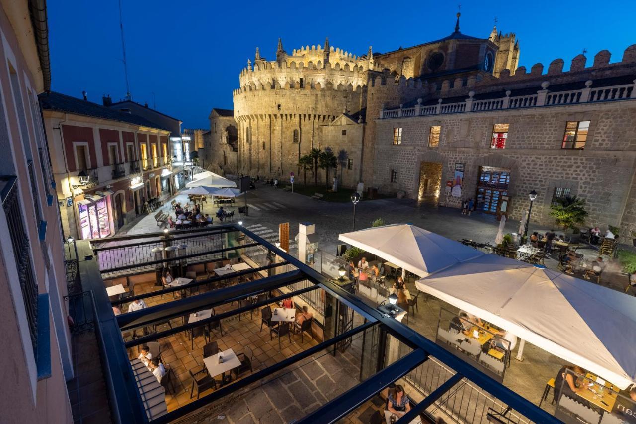 Hostal Restaurante Puerta Del Alcazar Ávila Exterior foto