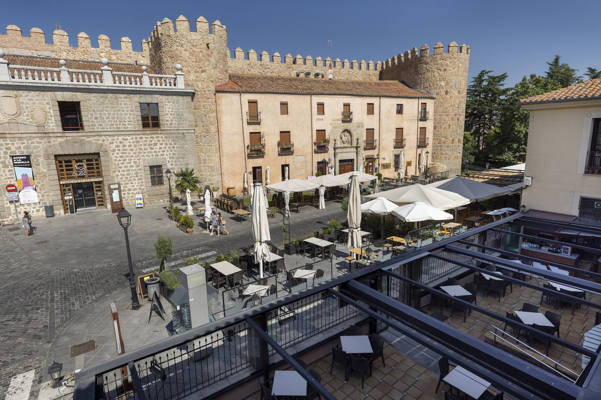 Hostal Restaurante Puerta Del Alcazar Ávila Exterior foto